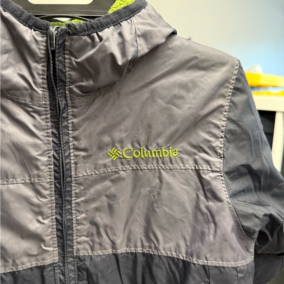 Columbia Kids' Gray Reversible Fleece Lined Jacket - Picture 4 of 8